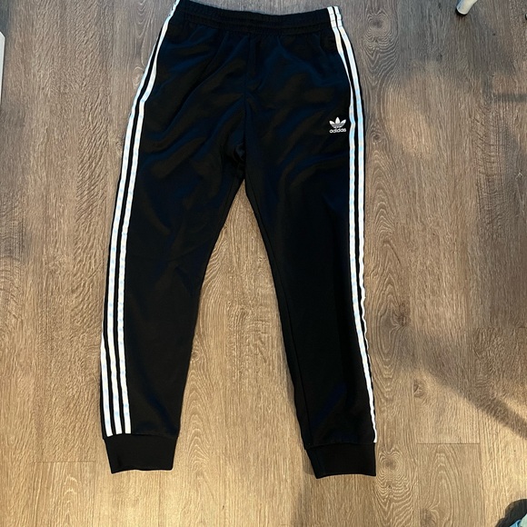 💛 bundle $20- ESSENTIALS FLEECE 3-STRIPES TAPERED CUFF PANTS - Picture 4 of 9